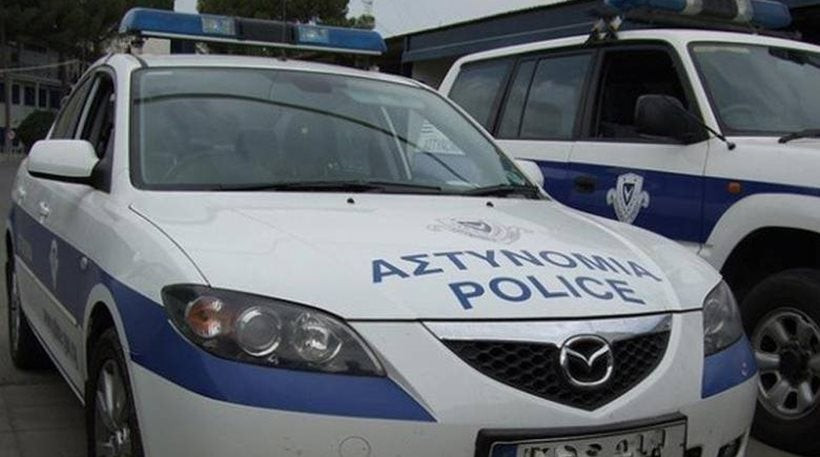 Κύπρος: Αστυνομικός αυνανιζόταν δημοσίως σε παραλία